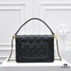 6930507af09edb6de4c4eb9b Large Size 👑 CHANEL 24k Fall/Winter New Arrival Caviar Leather Handbag with Unique Texture – Detachable Strap for Handheld or Crossbody Wear
