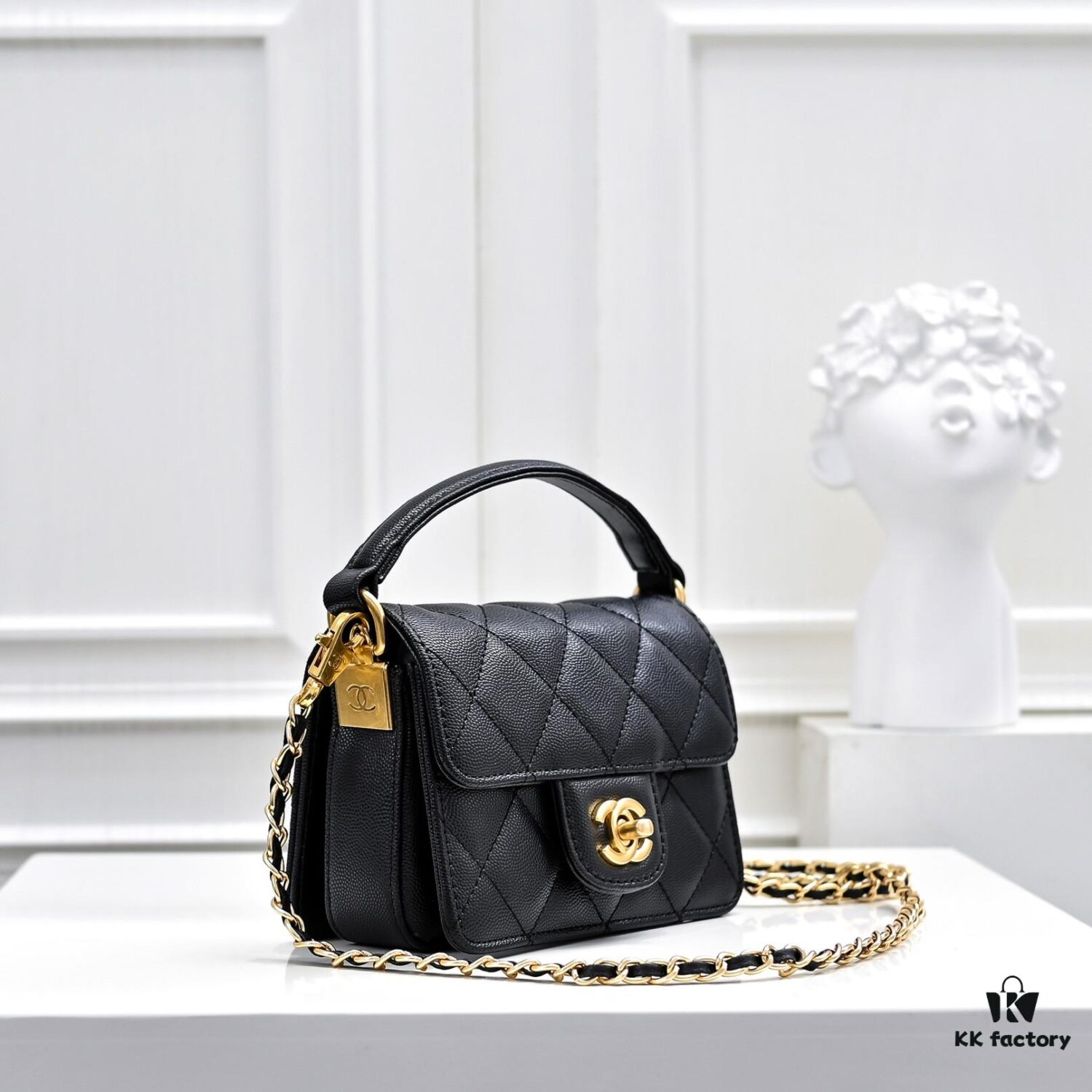 6930507ff09edb6de4c4eba1 Mini CHANEL 24k Fall/Winter New Arrival with Caviar Leather, Unique Texture, Convertible Handheld or Crossbody, Detachable Strap