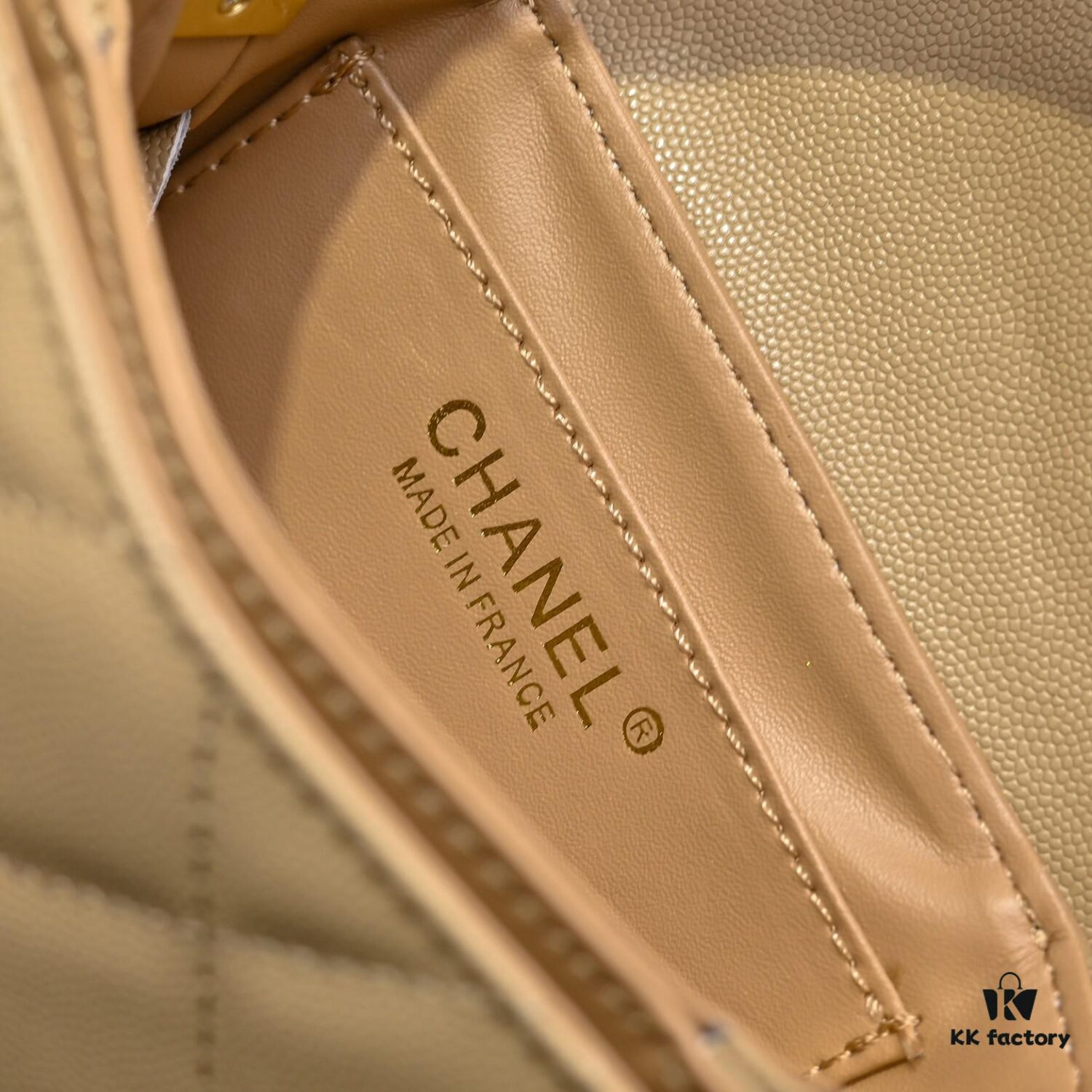 6930507ff09edb6de4c4eba2 Mini Chanel 24K Autumn-Winter New Arrival Caviar Leather Bag with Unique Texture, Detachable Strap for Handheld or Crossbody Wear