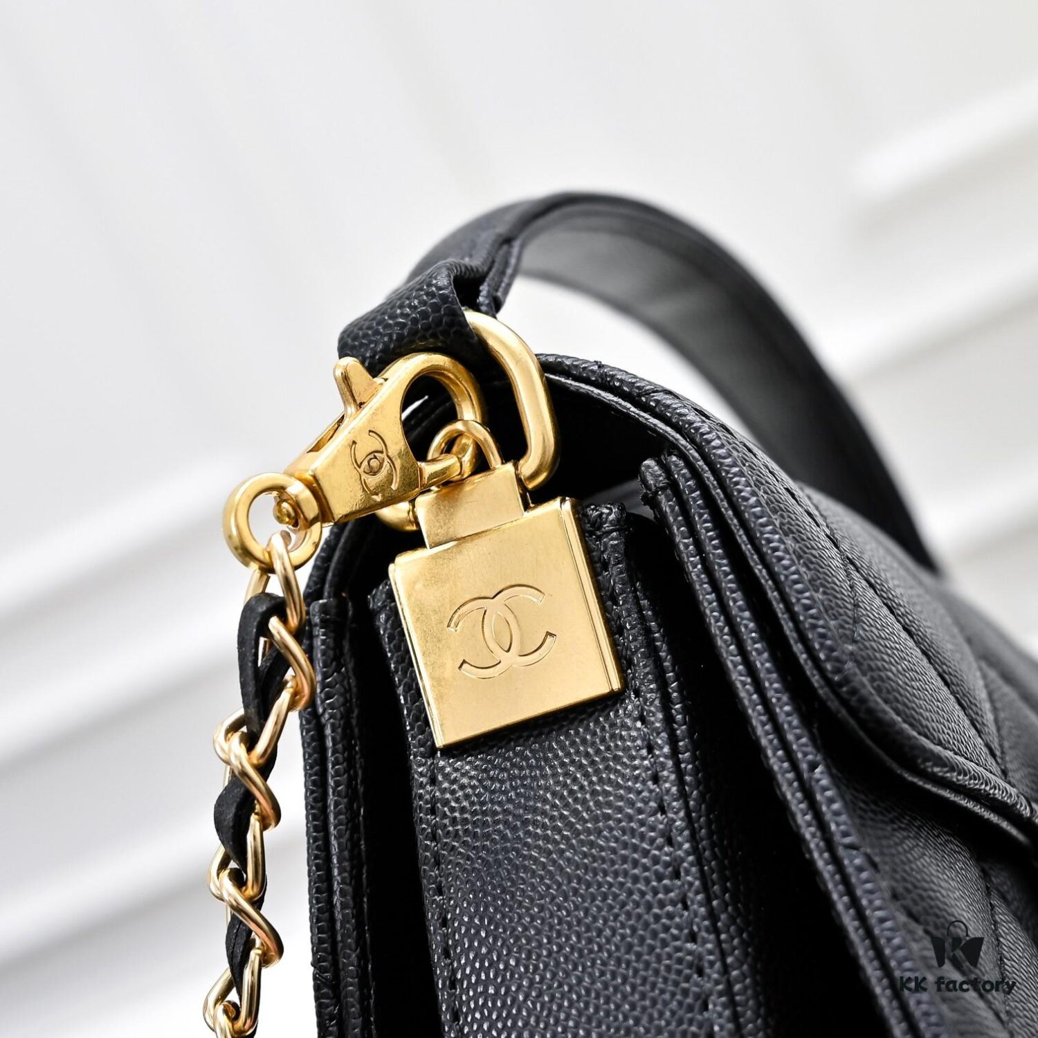 69305082f09edb6de4c4eba5 Mini CHANEL 24k Fall/Winter New Arrival with Caviar Leather, Unique Texture, Convertible Handheld or Crossbody, Detachable Strap