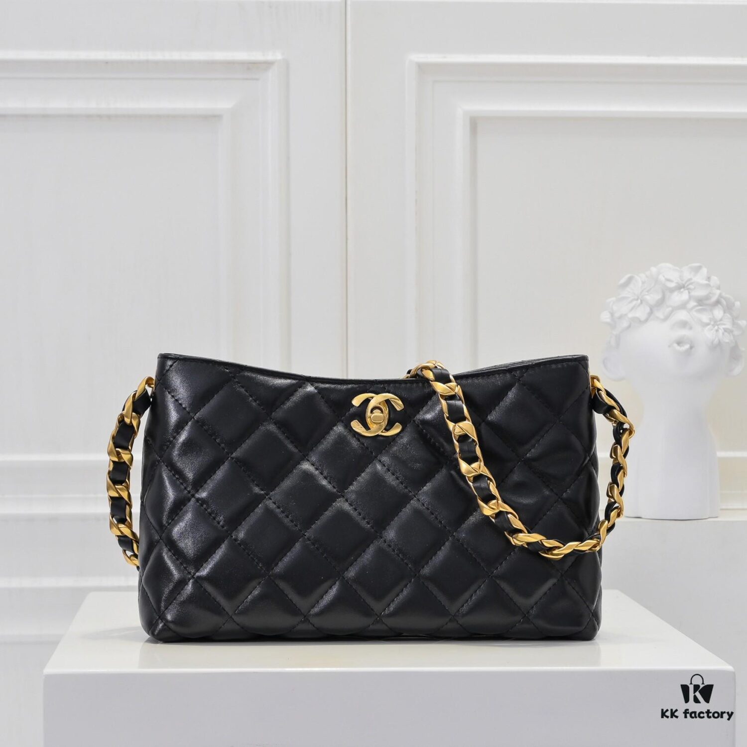 69305183f09edb6de4c4ece9 Chanel 24B Coarse Chain Hobo Crossbody Bag, Top Grain Leather CF Shoulder Bag
