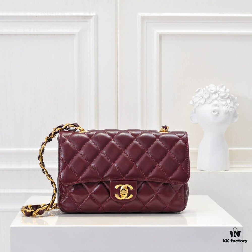 6930518bf09edb6de4c4ecf6 Chanel 24B Coarse Chain Underarm Bag, Top Grain Leather CF Shoulder Bag