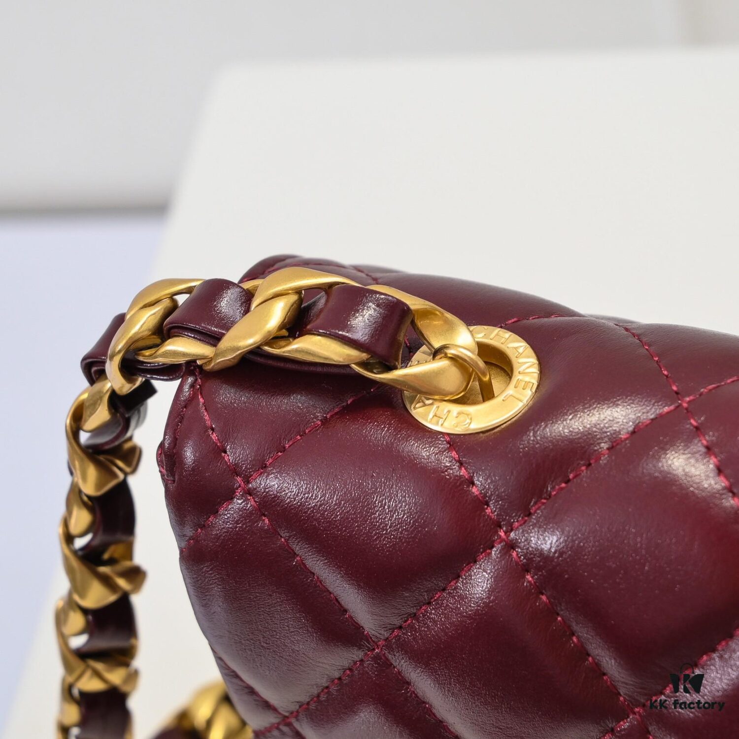 6930518df09edb6de4c4ecf8 Chanel 24B Coarse Chain Underarm Bag, Top Grain Leather CF Shoulder Bag