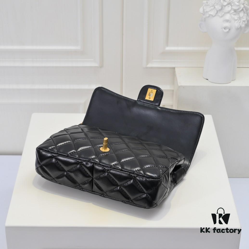 69305191f09edb6de4c4ecff Chanel 24B Coarse Chain Underarm Bag, Top Grain Leather CF Shoulder Bag
