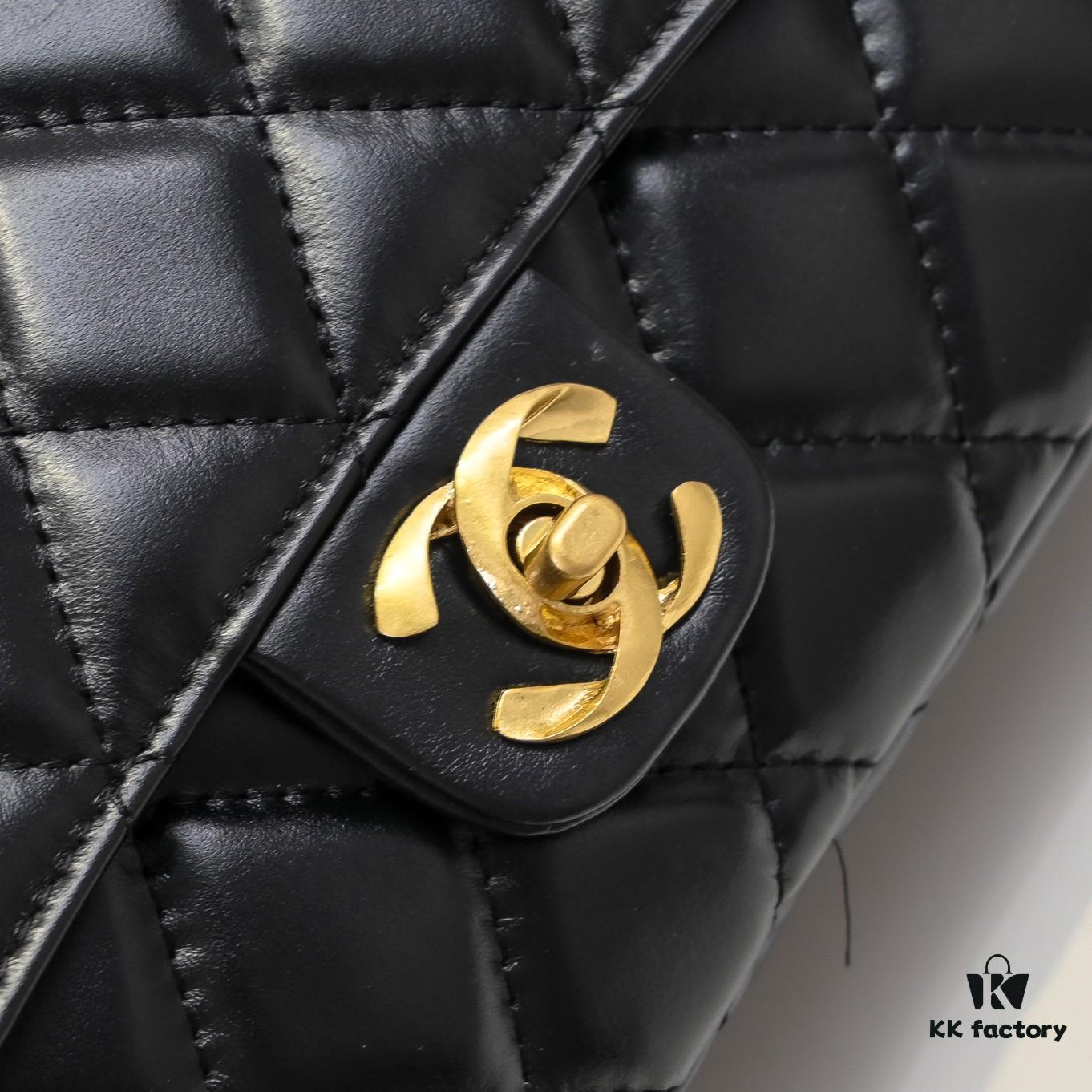 69305192f09edb6de4c4ed00 Chanel 24B Coarse Chain Underarm Bag, Top Grain Leather CF Shoulder Bag