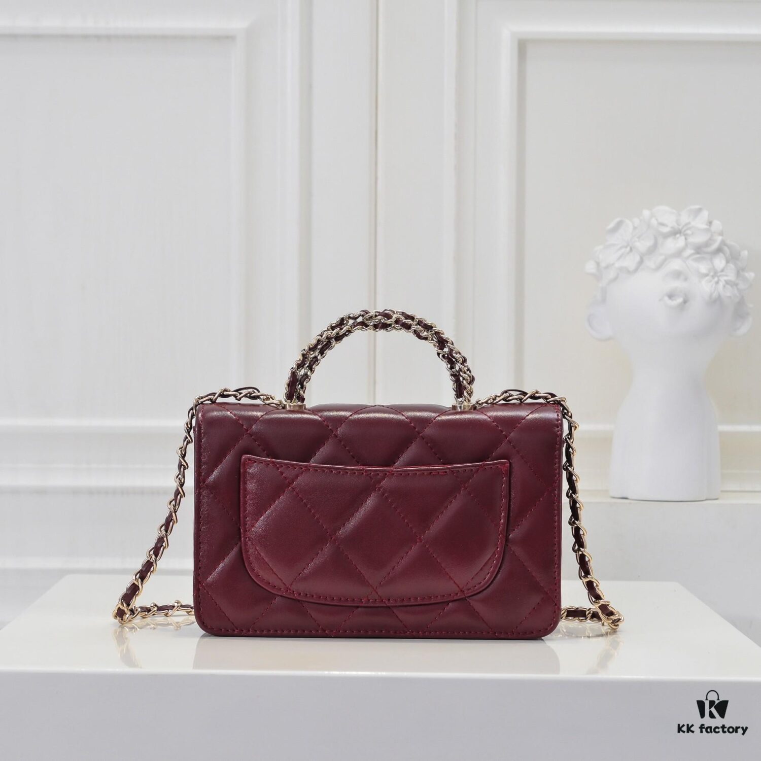 693051a8f09edb6de4c4ed15 Large Size 👑 Chanel 24B New Series WOC, Top-Grade Oil-Waxed Leather with Braided Handle