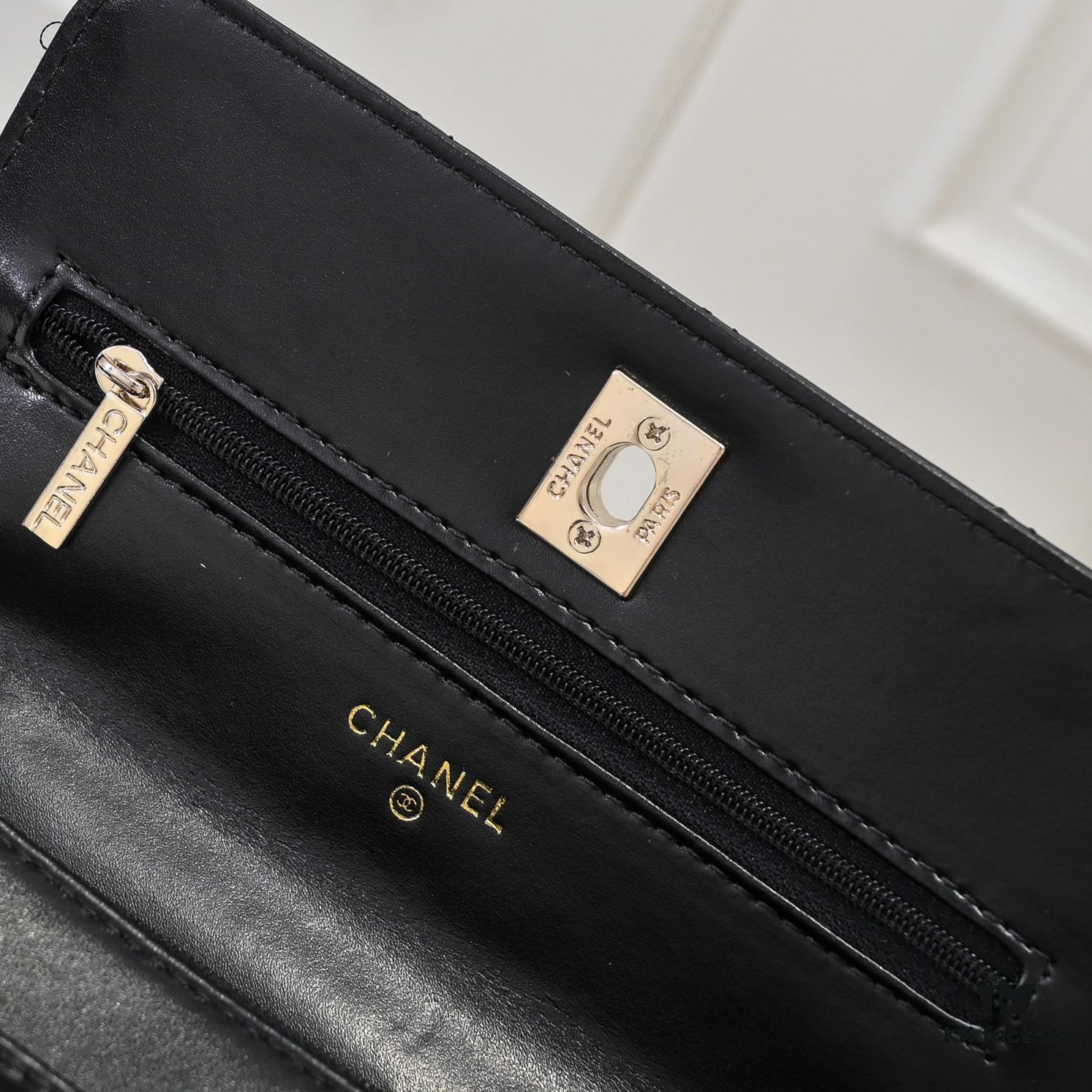 693051b6f09edb6de4c4ed27 Large Size 👑 Chanel 24B New Series WOC, Top-Grain Oil-Waxed Leather with Braided Chain Handle