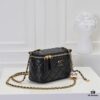 Large Size 👑 Chanel 24A New Double C Enamel Buckle Cosmetic Pouch, Exquisitely Crafted