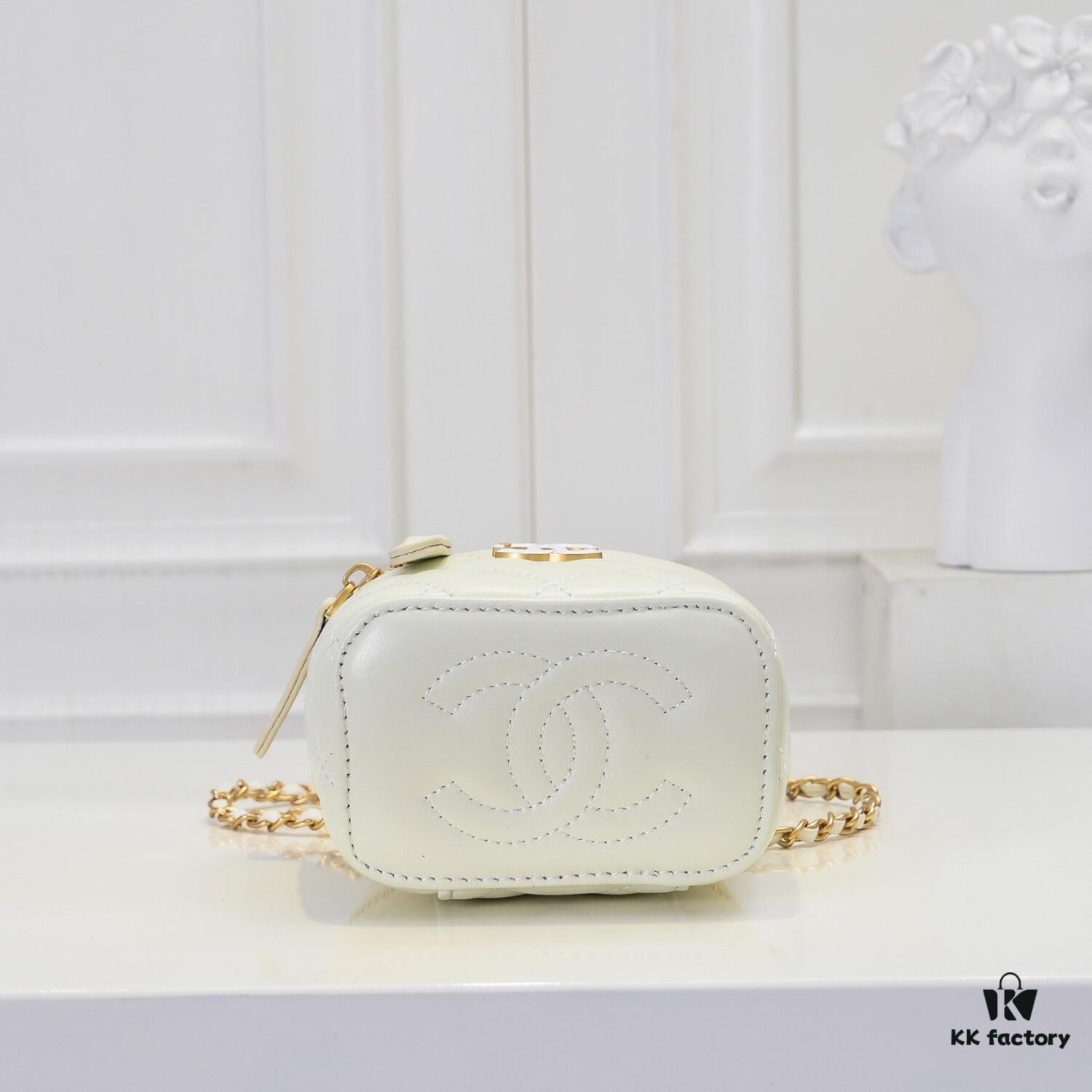 693051d1f09edb6de4c4ed4d Small Chanel 24A New Double C Enamel Buckle Makeup Pouch, Exquisitely Crafted in Imported Lambskin