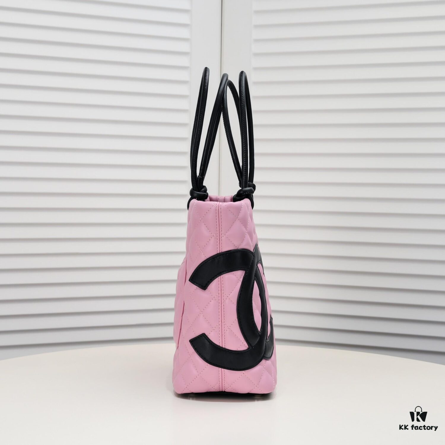 6930521df09edb6de4c4edb2 CHANEL 24A Spring/Summer Vintage Bag - 2006 Brand New Deluxe Edition! Classic 'Vintagep Basket' Reissue