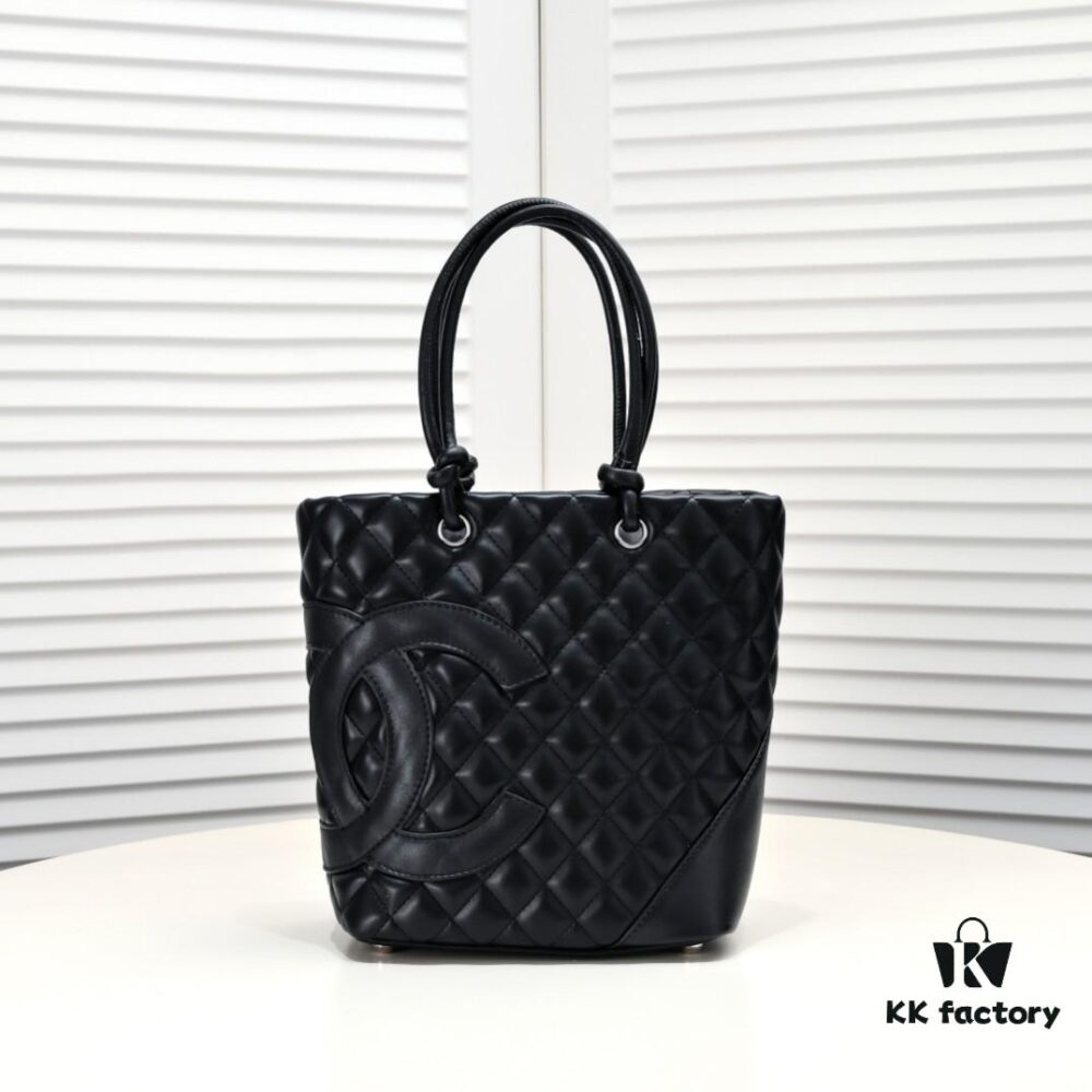 69305225f09edb6de4c4edc0 CHANEL 24A Spring Collection Vintage Handbag - Rare 2006 Full New Supreme Edition