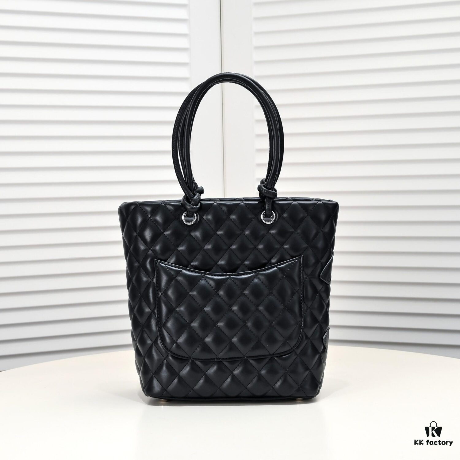 69305227f09edb6de4c4edc3 CHANEL 24A Spring Collection Vintage Handbag - Rare 2006 Full New Supreme Edition