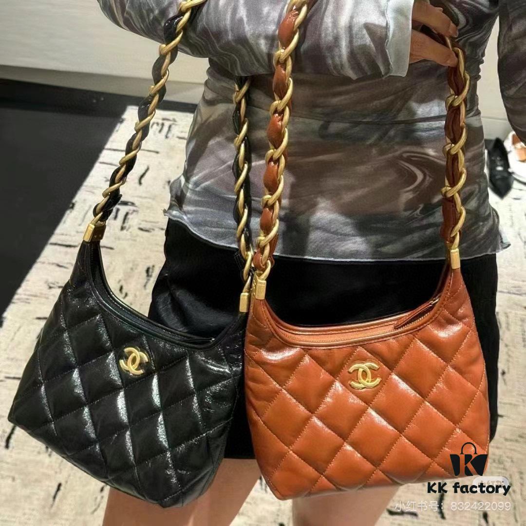 6930528af09edb6de4c4ee46 New Arrival Mini Unfiltered | Today's Must-Have: Chanel 24A Hobo 🖤