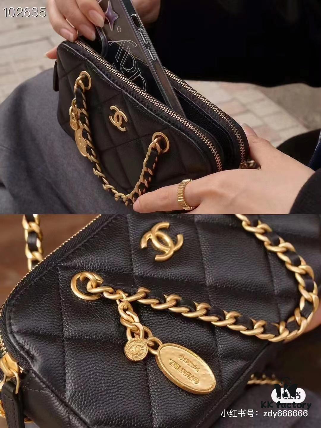 69305297f09edb6de4c4ee57 Chanel 23K Gold Coin Chain Bag Vintage Style 270 Batch
