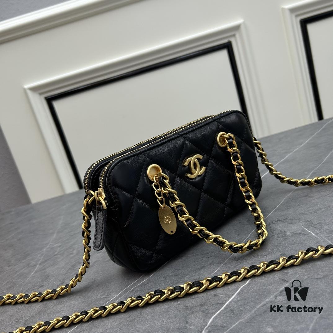6930529df09edb6de4c4ee61 Chanel 270 Batch Vintage-Style 23K Gold Coin Chain Bag