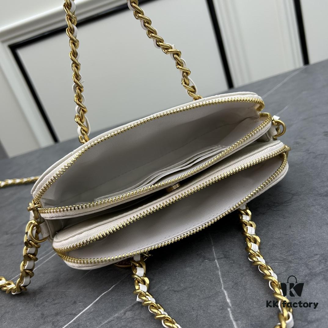 693052a3f09edb6de4c4ee6a Chanel 270 Batch 23K Gold Coin Chain Bag