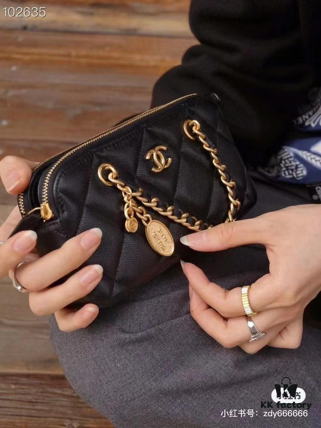 693052b8f09edb6de4c4ee81 Chanel 23K Gold Coin Chain Bag Vintage Style 270 Batch