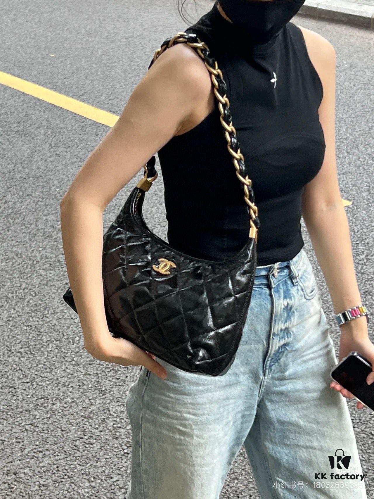 693052baf09edb6de4c4ee84 New Large Size Unfiltered Batch | Today's Must-Have: Chanel 24A Hobo ~ 🖤