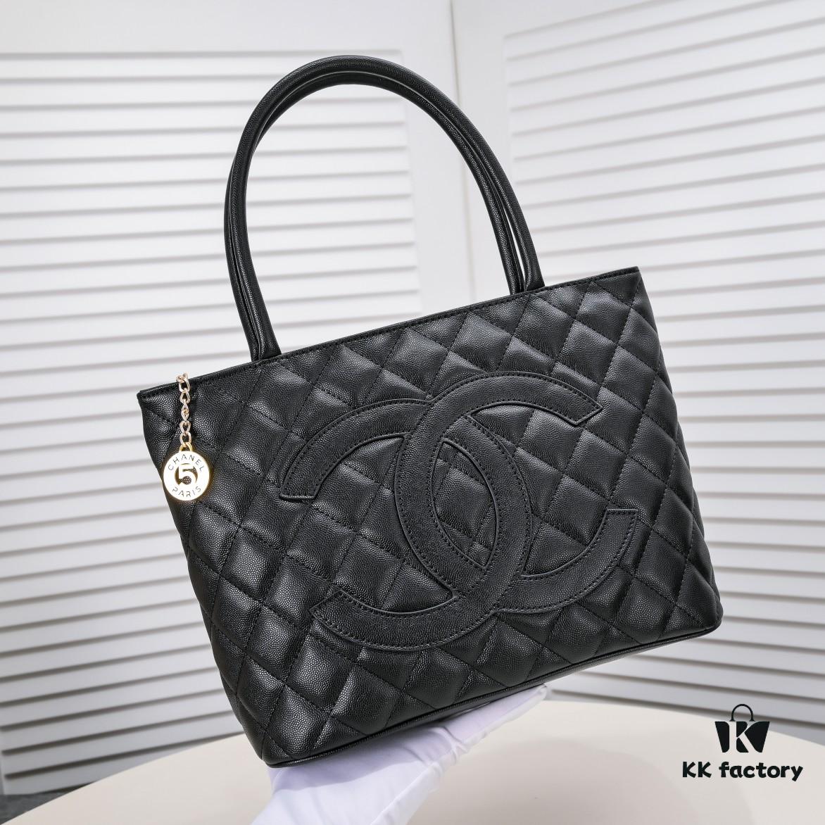 693052dcf09edb6de4c4eeb8 CHANEL: 2022 Brand New Ultimate Version! Vintage Hilton Bag – A Timeless Classic Reborn
