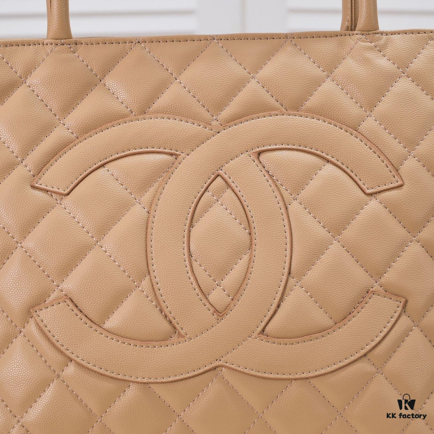 693052e3f09edb6de4c4eec2 CHANEL: 2022 Brand New Ultimate Version! Vintage Hilton Bag – A Timeless Classic Reborn