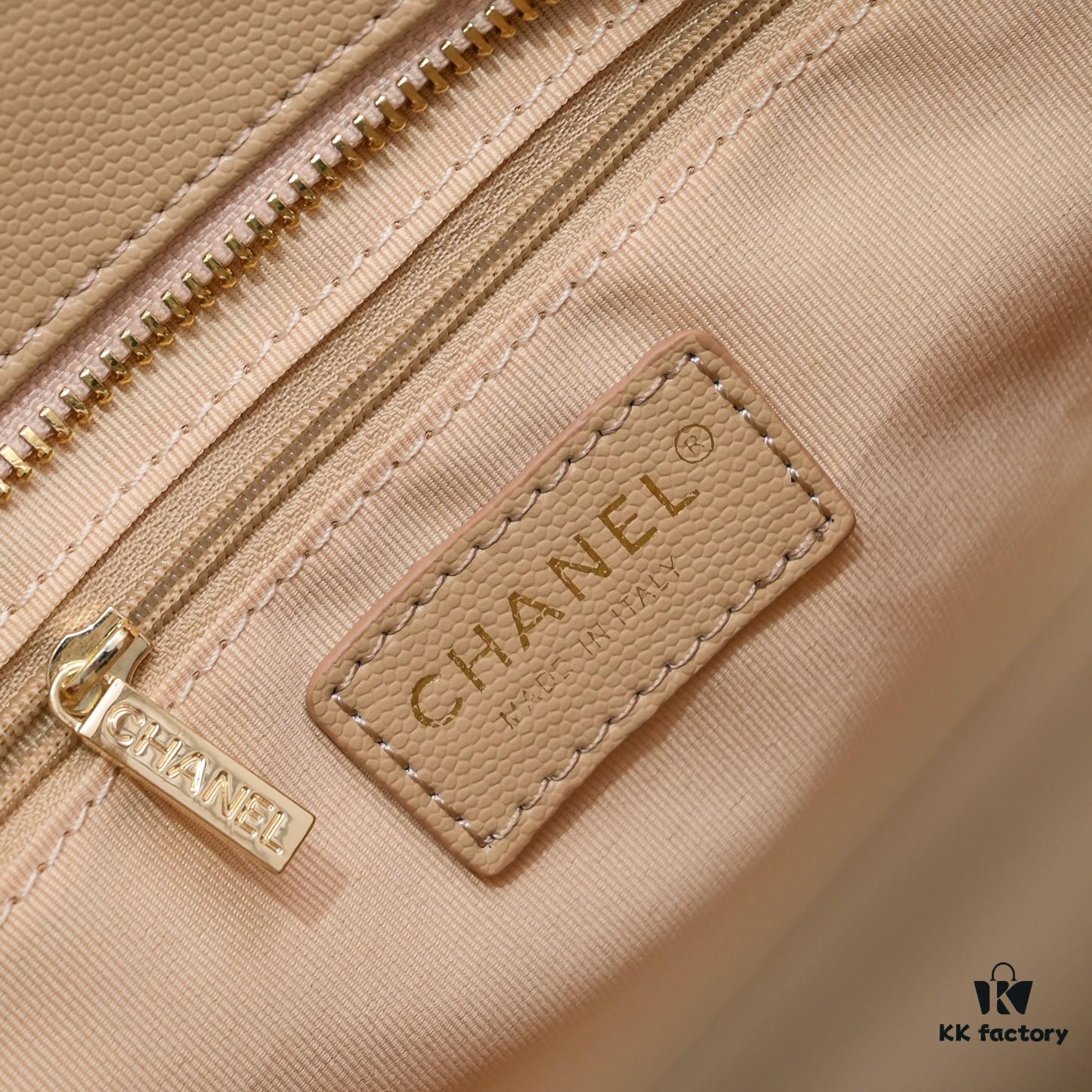 693052e5f09edb6de4c4eec7 CHANEL: 2022 Brand New Ultimate Version! Vintage Hilton Bag – A Timeless Classic Reborn