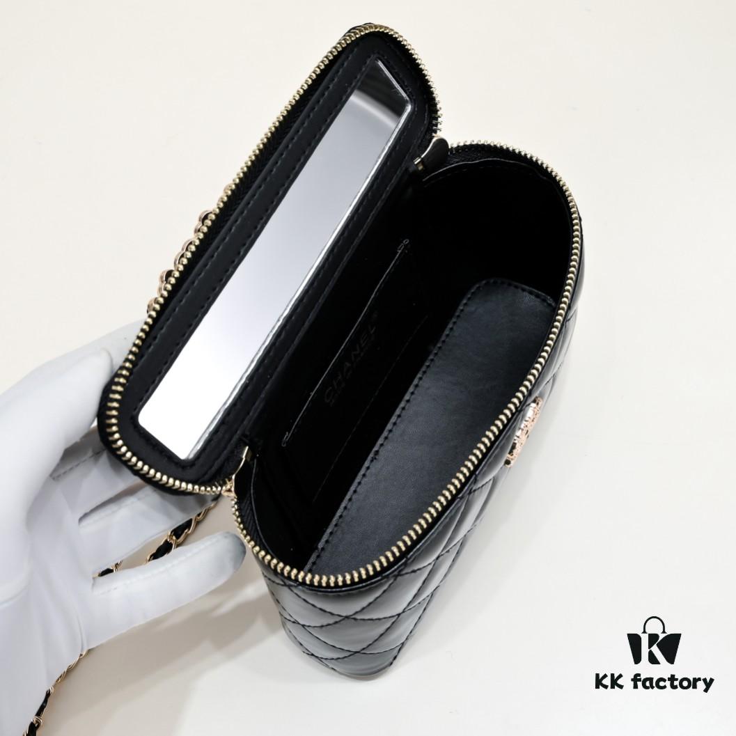 693052e9f09edb6de4c4eecc Chanel 23K Floral 'Flat Box' Bag
