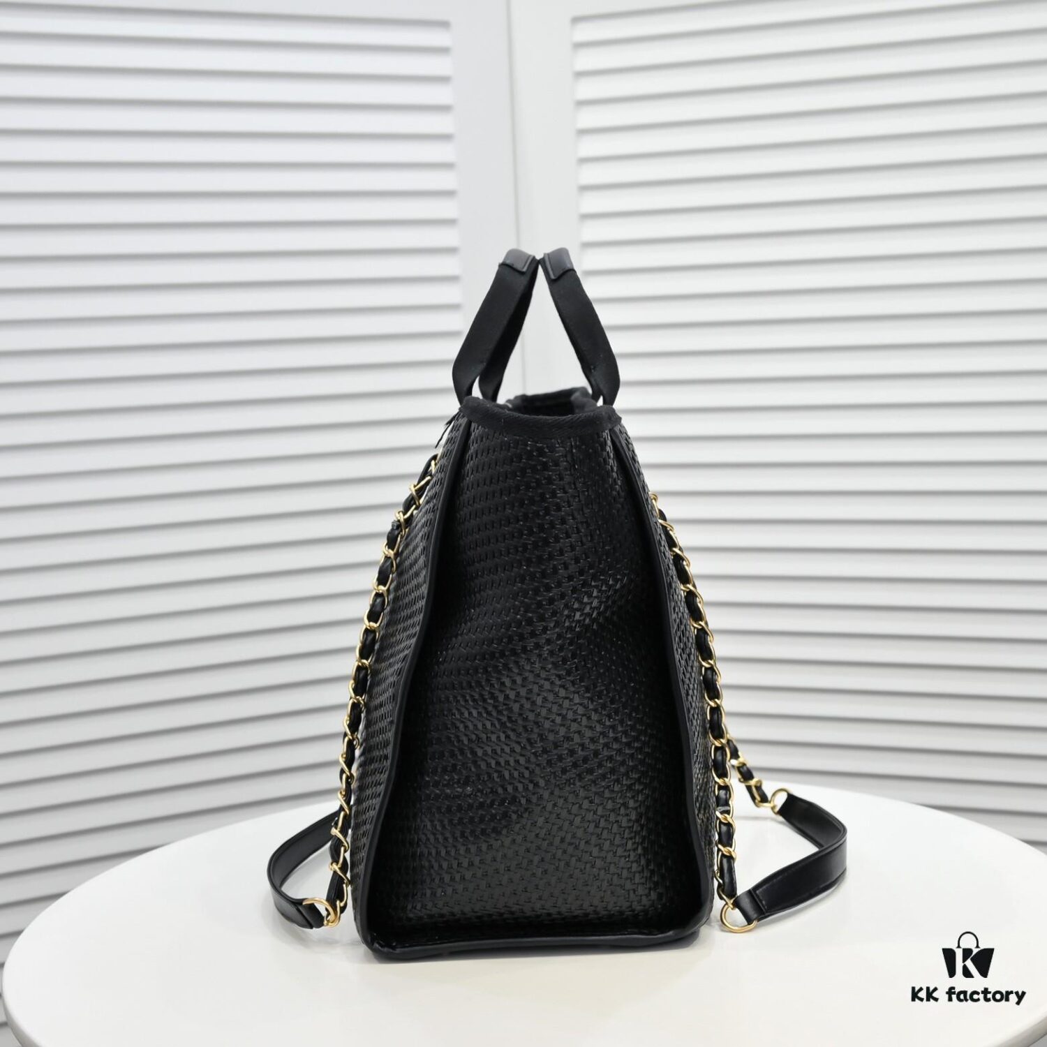 693052eff09edb6de4c4eed7 Chanel|2021 New Straw Woven Beach Bag 🏖️ Raffia Shopping Tote!