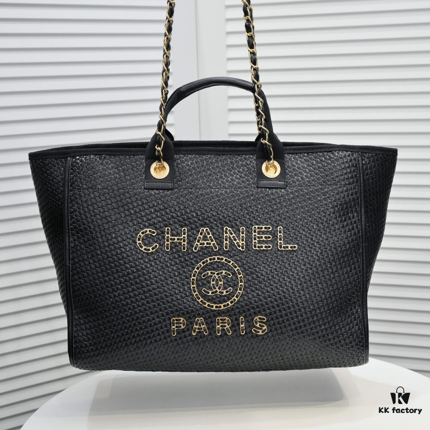 693052f1f09edb6de4c4eedb Chanel|2021 New Straw Woven Beach Bag 🏖️ Raffia Shopping Tote!