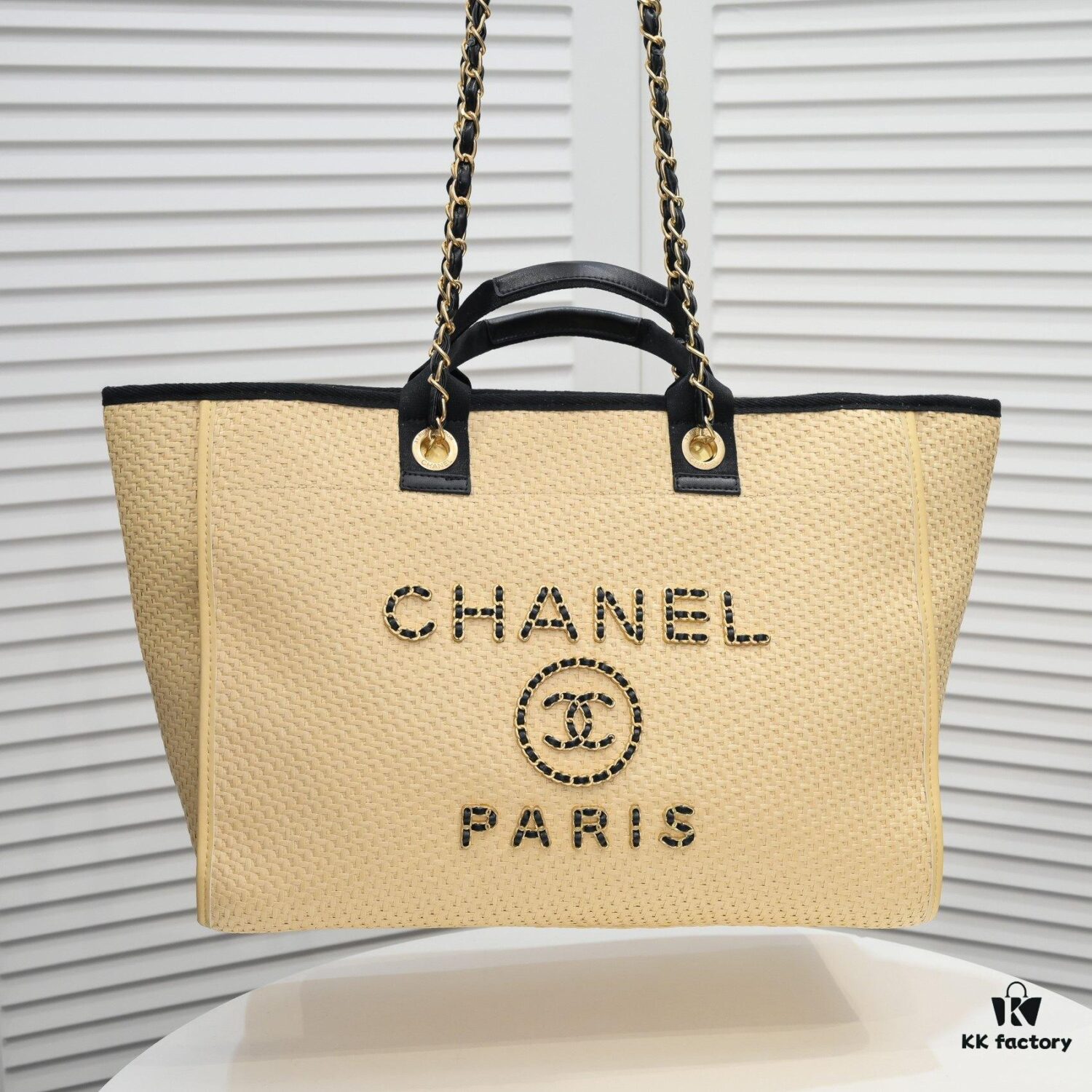 693052f8f09edb6de4c4eee4 Chanel | 2021 New Straw Woven Beach Tote Bag 🏖️