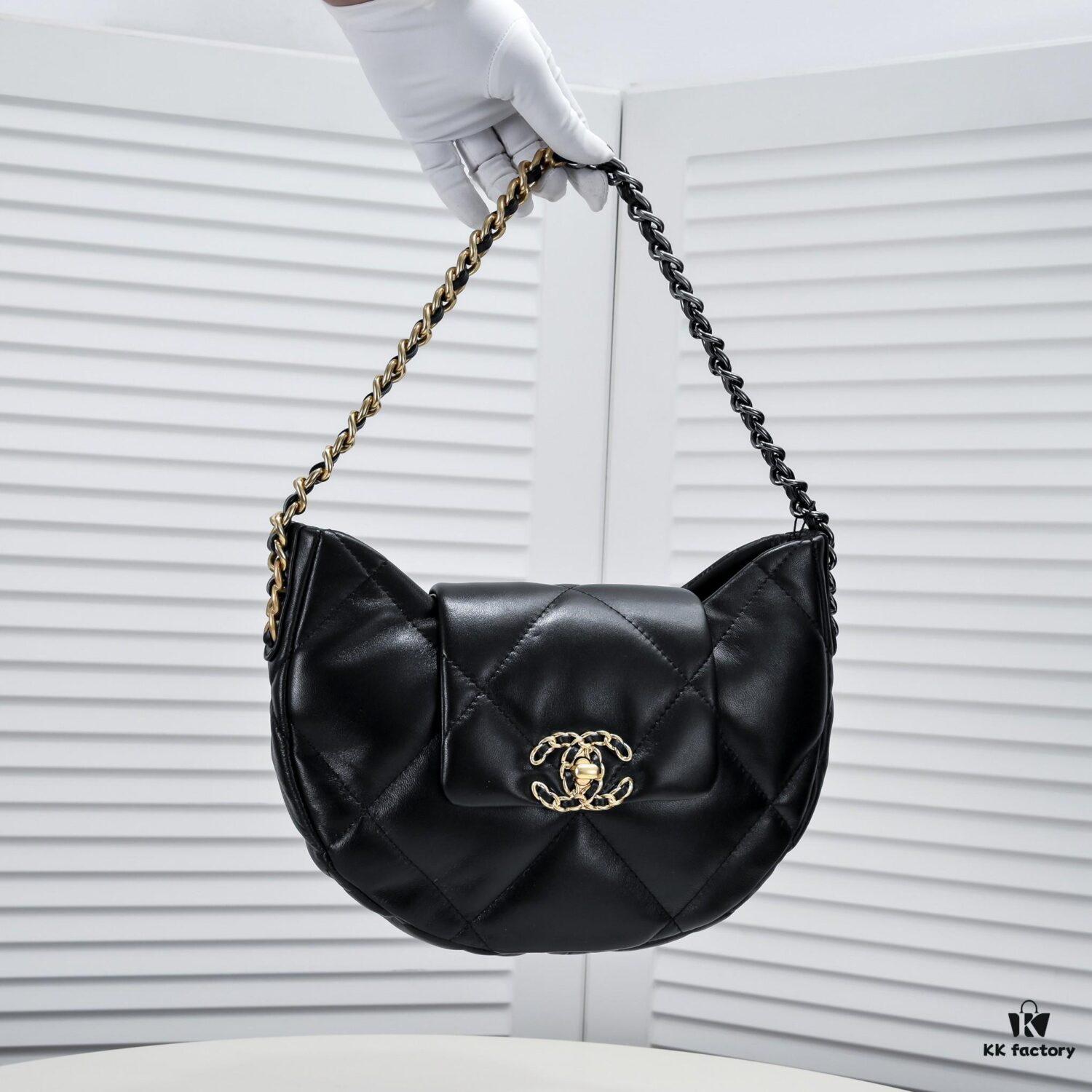 69305328f09edb6de4c4ef34 New Release‼️ CHANEL 19bag Collection 24C Pre-Spring Half-Moon Crossbody Bag