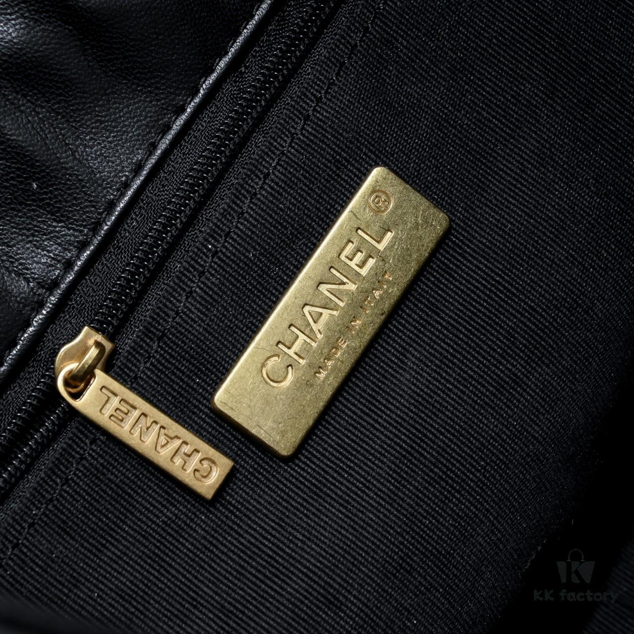 6930532cf09edb6de4c4ef3e New Release‼️ CHANEL 19bag Collection 24C Pre-Spring Half-Moon Crossbody Bag