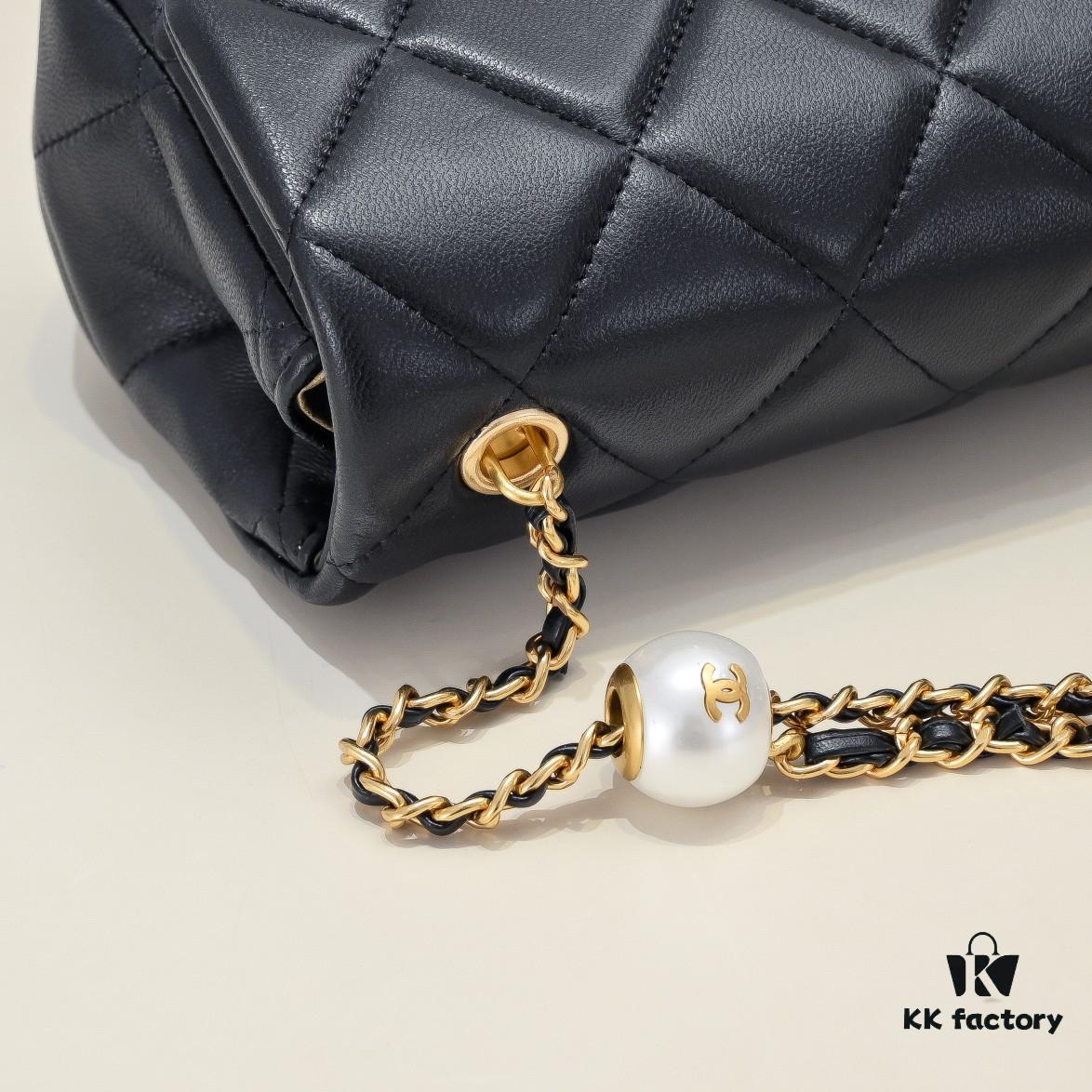 69305350f09edb6de4c4ef73 Chanel Genuine Lamb Leather Handbag - Original Quality, Classic Design
