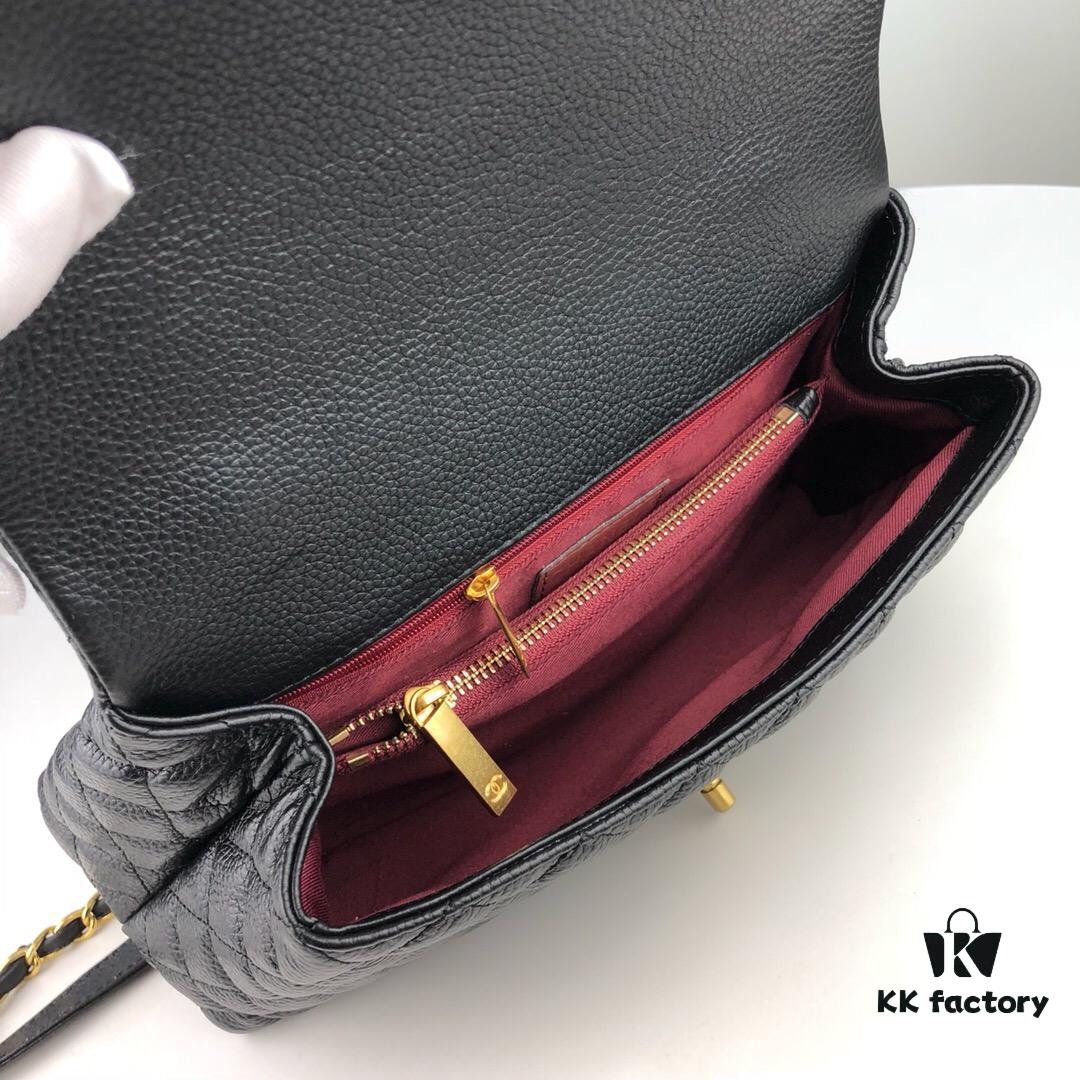6930535ff09edb6de4c4ef8f Large Black Chanel Unique Design Flap Bag – Dual Shoulder and Handheld Carry