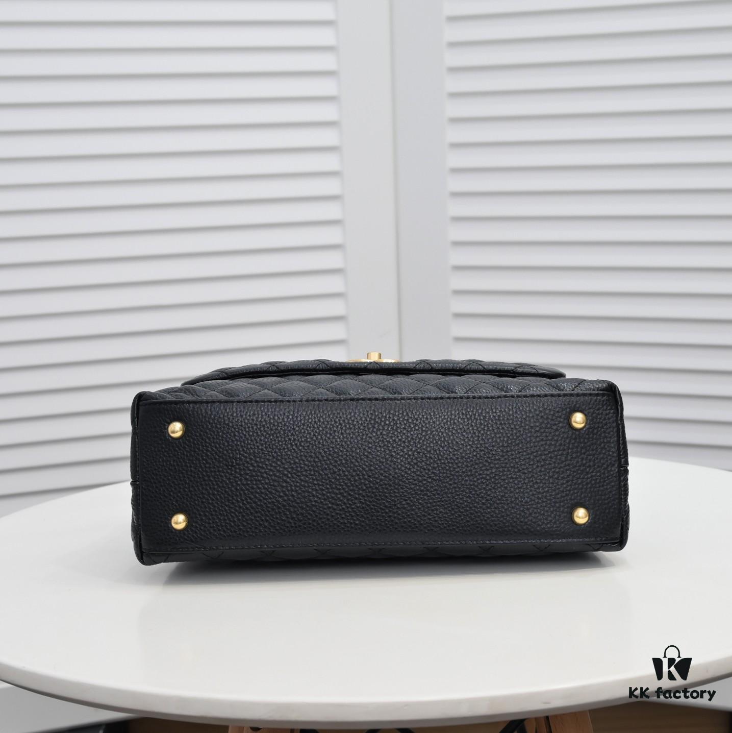 69305383f09edb6de4c4efbf Black and Red Hand-Exchanged Chanel - Unique Design Flap Bag for Shoulder or Handheld Use