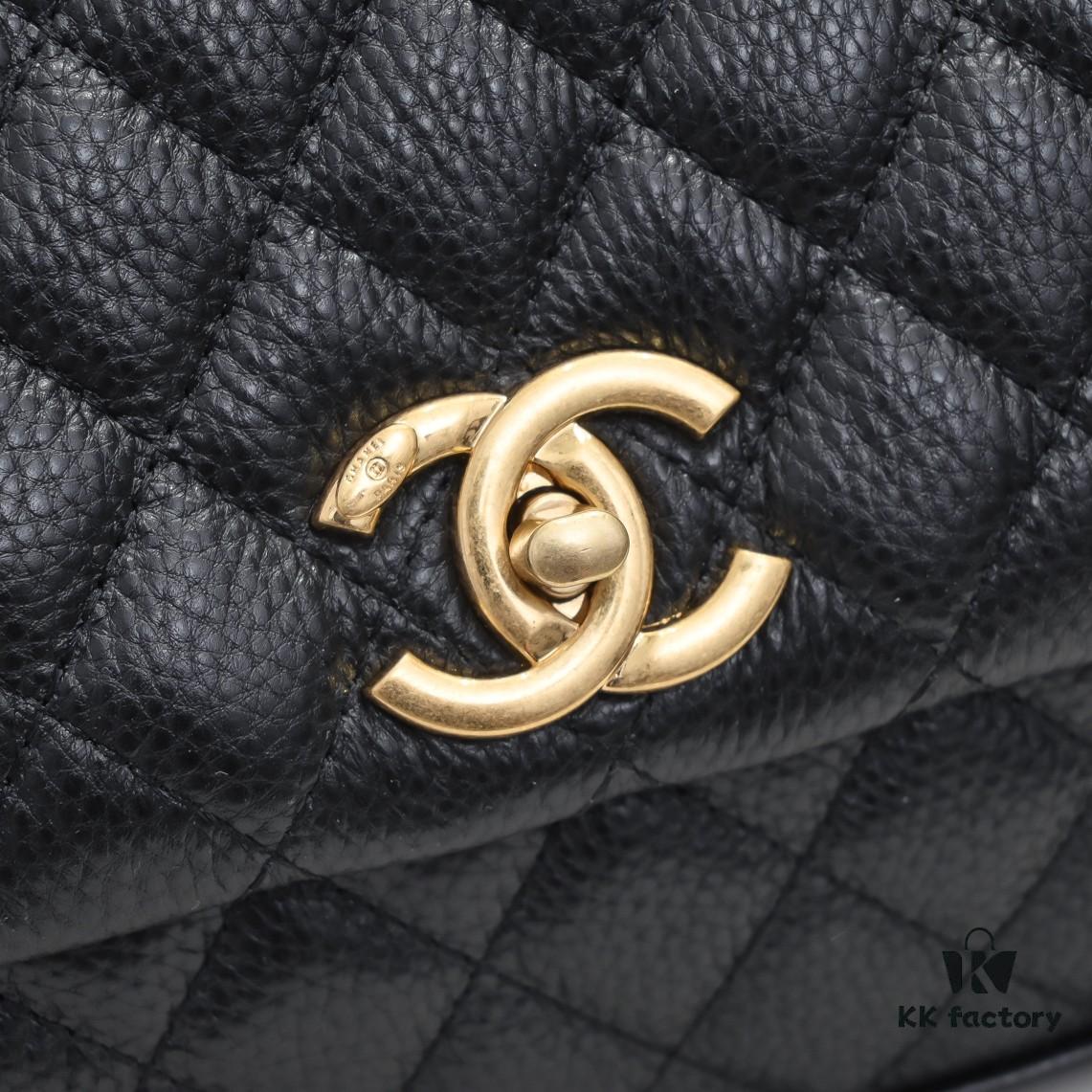 69305386f09edb6de4c4efc3 Black and Red Hand-Exchanged Chanel - Unique Design Flap Bag for Shoulder or Handheld Use