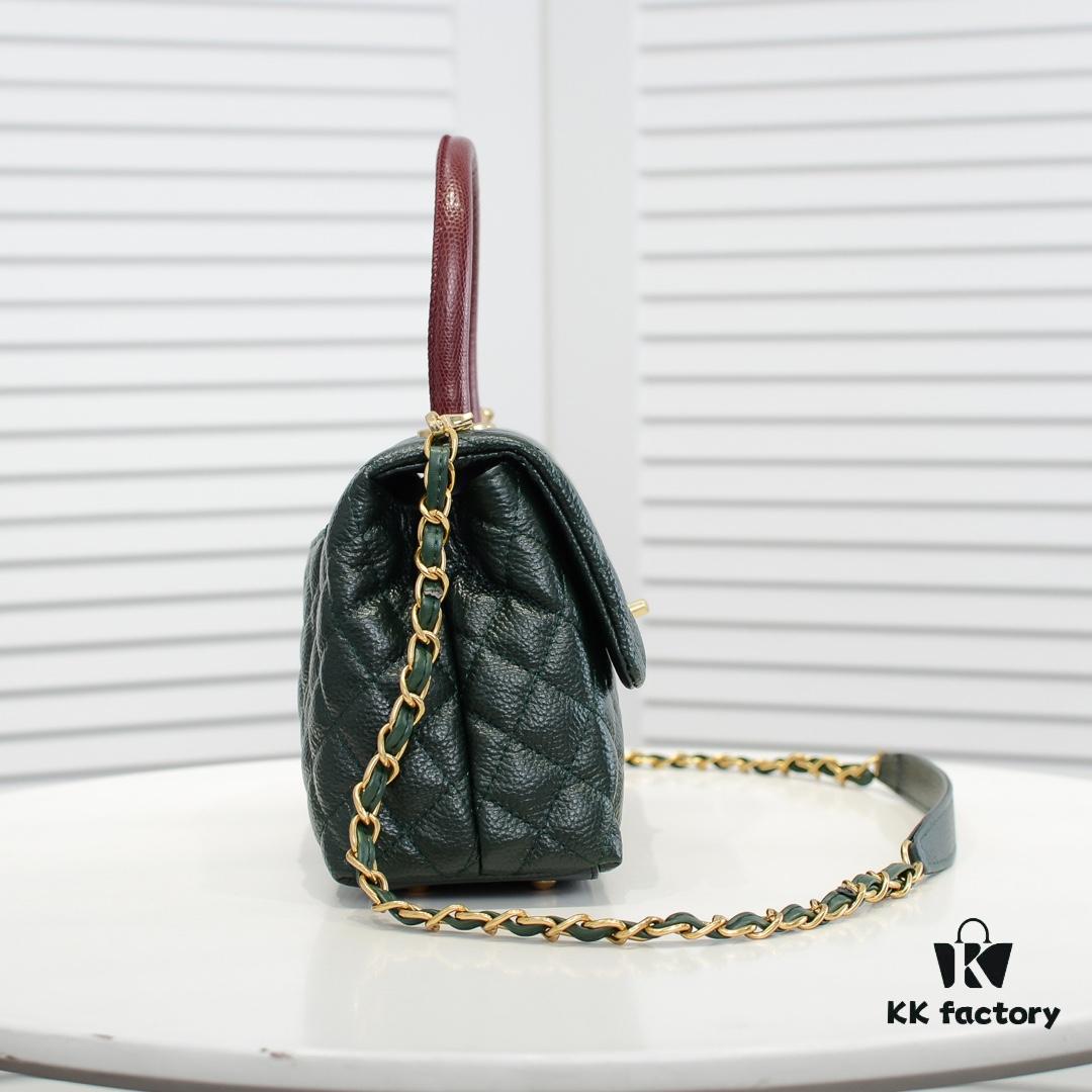 693053b8f09edb6de4c4f009 Emerald Green and Red Chanel-Style Shoulder Bag with Unique Clasp Design – Dual Carry Tote & Crossbody, Exotic Texture with Luxe Gold Hardware