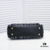 693053e9f09edb6de4c4f043 Chanel 20 Early Autumn New Arrival ๐ฅ Unique Design Flap Bag with Shoulder and Top Handle Dual Carry Options ๐ Premium Imported Sequined Tweed! โ One-of-a-Kind Material Paired with Upgraded Full Imported Gold-Tone Hardware ๐๐๐ Crafted by Master Artisans ๐ Pure Handmade Excellence ๐ An Elegant You Deserves a High-End Chanel Bag That Radiates Grace and Glamour ๐ Timeless Fashion Model No.: 92991 Size: 26*16*9cm