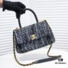 693053eaf09edb6de4c4f045 Chanel 20 Early Autumn New Arrival ๐ฅ Unique Design Flap Bag with Shoulder and Top Handle Dual Carry Options ๐ Premium Imported Sequined Tweed! โ One-of-a-Kind Material Paired with Upgraded Full Imported Gold-Tone Hardware ๐๐๐ Crafted by Master Artisans ๐ Pure Handmade Excellence ๐ An Elegant You Deserves a High-End Chanel Bag That Radiates Grace and Glamour ๐ Timeless Fashion Model No.: 92991 Size: 26*16*9cm