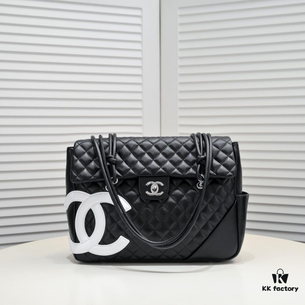 693053fcf09edb6de4c4f05b CHANEL 24A Vintage Spring Collection Caviar Quilted Tote Bag (Airport Bag) - Rare Pre-owned Exclusive Version from 2004