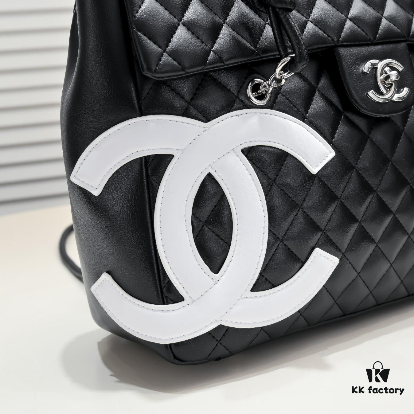 69305402f09edb6de4c4f063 CHANEL 24A Vintage Spring Collection Caviar Quilted Tote Bag (Airport Bag) - Rare Pre-owned Exclusive Version from 2004