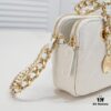 69305408f09edb6de4c4f069 Chanel 23K Gold Coin Chain Bag Vintage Style Fashionable and Versatile Handbag