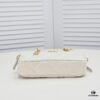 6930541ef09edb6de4c4f084 Chanel 23K Gold Coin Chain Bag Vintage Style Fashionable and Versatile Handbag