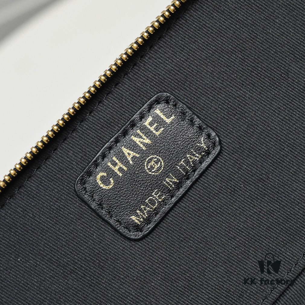 6930542df09edb6de4c4f09d Chanel Large Box Bag with Box