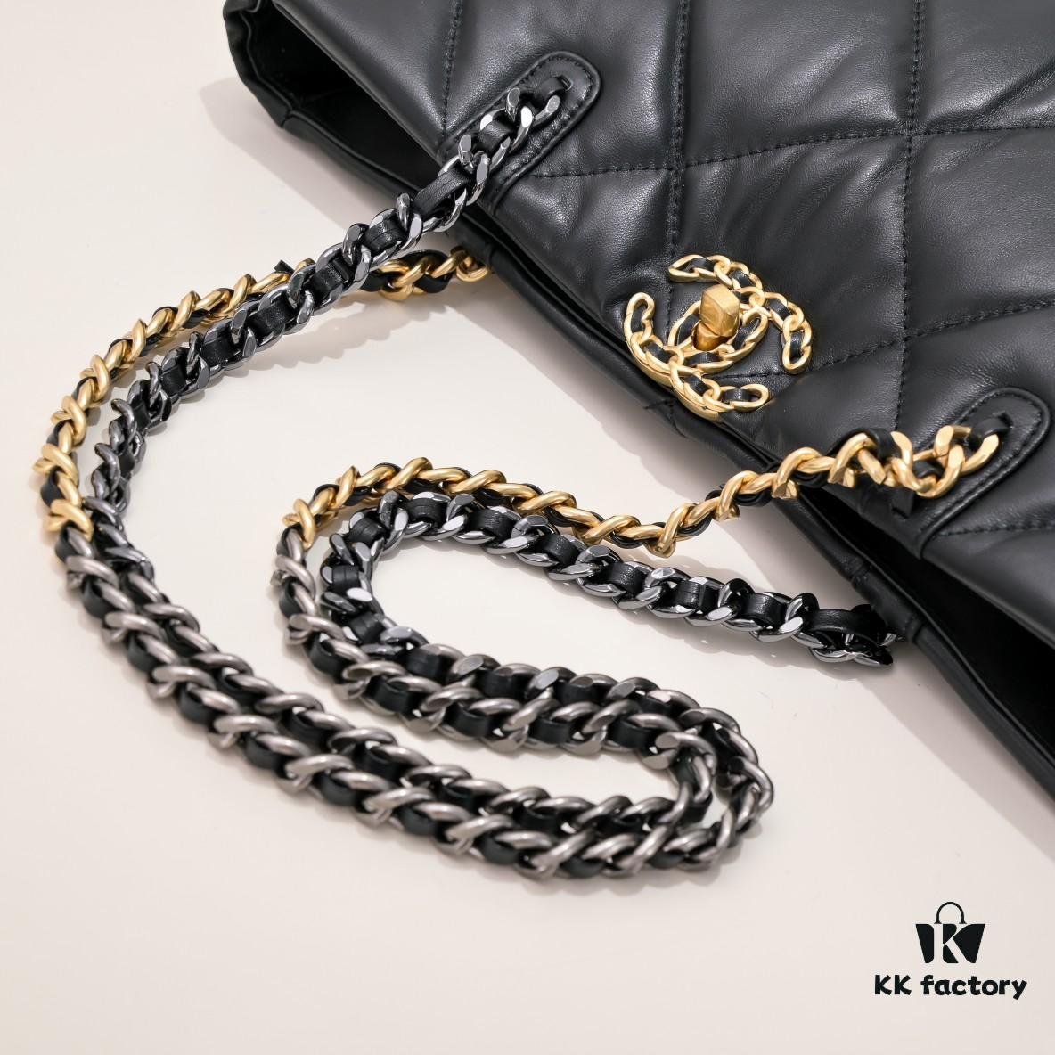 69305436f09edb6de4c4f0ac Mini CHANEL 22B 19BAG Tote Black Gold Italian First-Class GR Lamb Leather