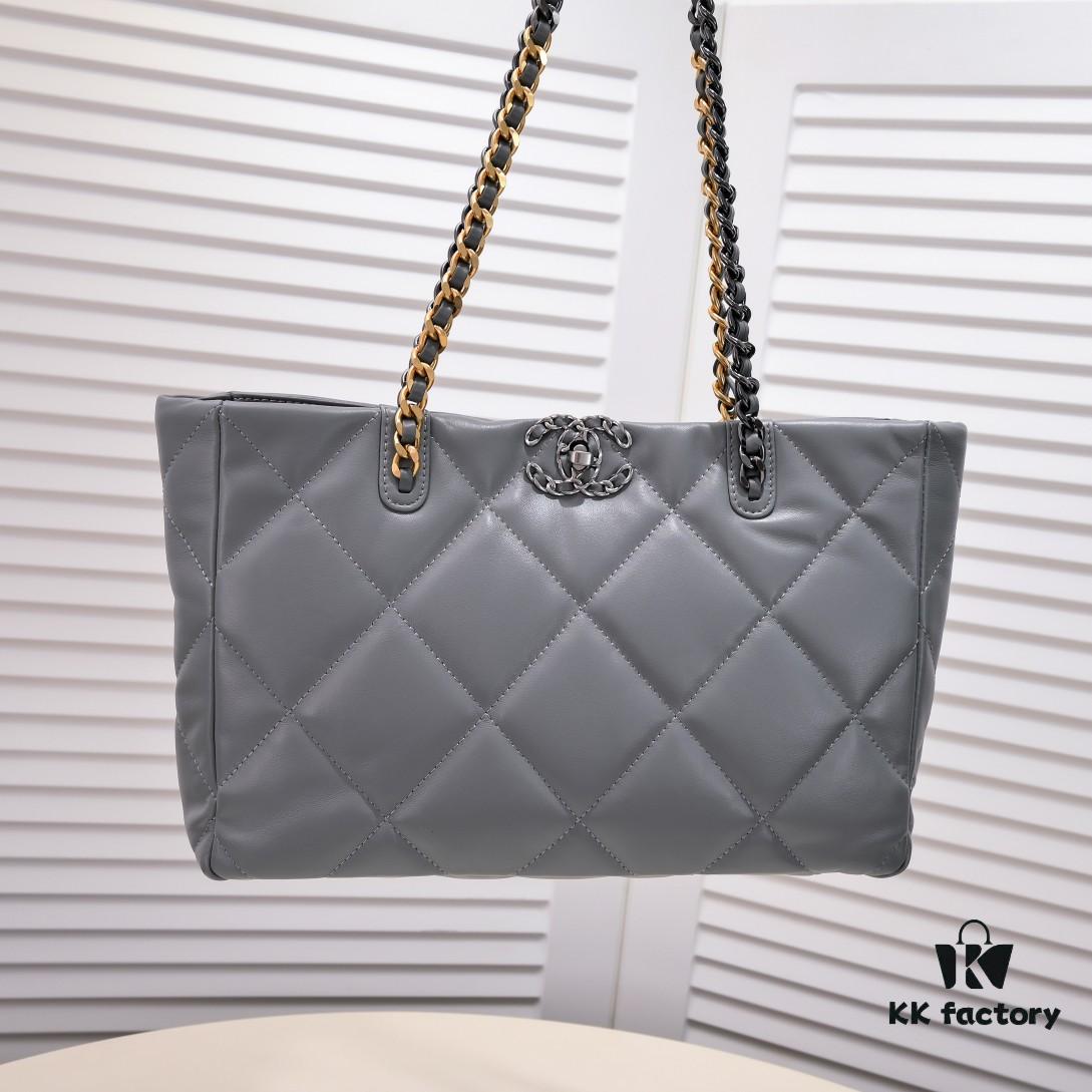 6930543ef09edb6de4c4f0bd Mini CHANEL 22B 19BAG Tote Black Gold Italian First-Class GR Lamb Leather
