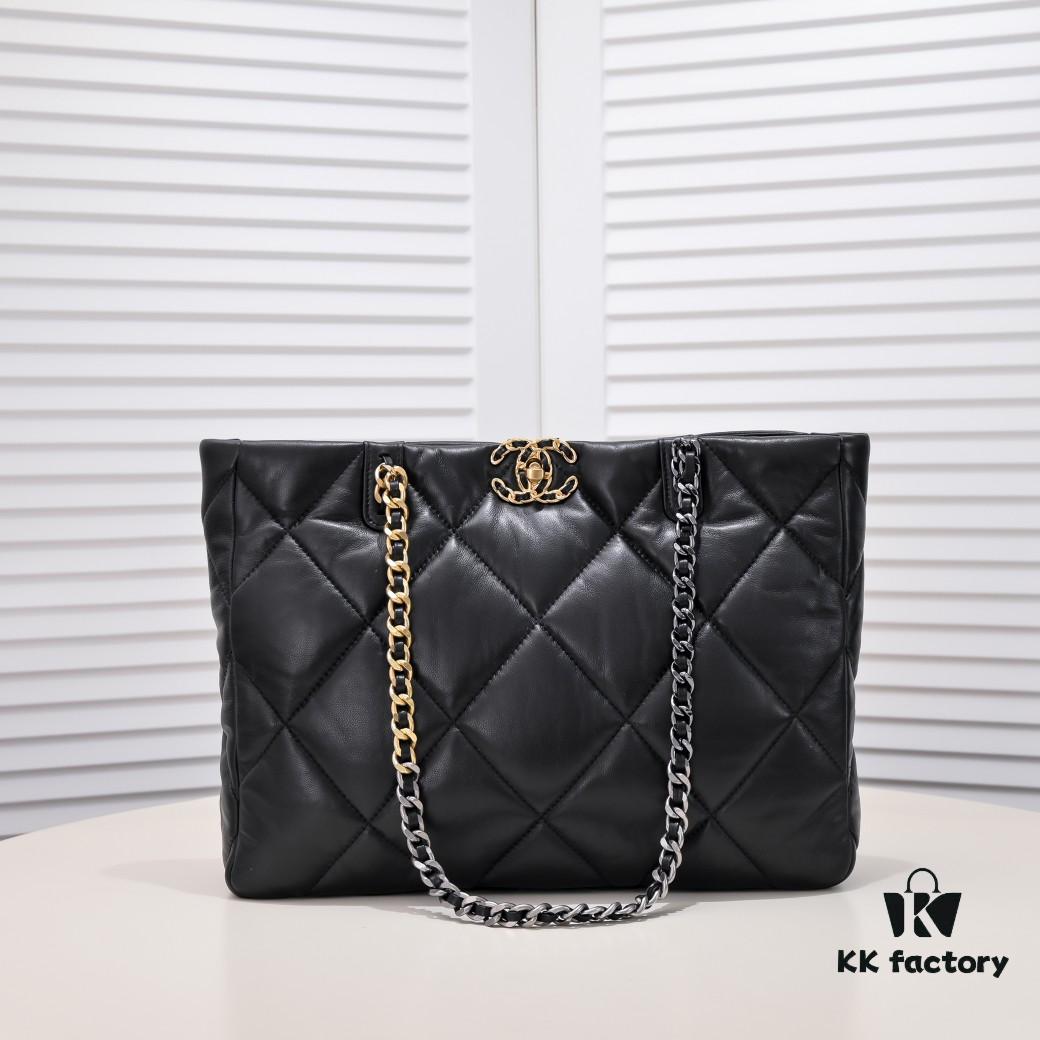 69305441f09edb6de4c4f0c0 Large CHANEL 22B 19BAG Tote Black and Gold Italian GR Grade Lambskin
