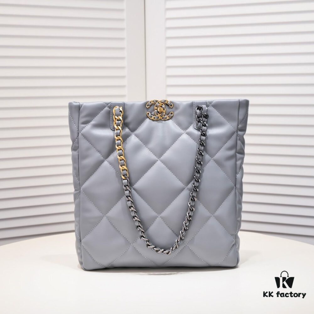69305456f09edb6de4c4f0e6 Large AS9088 CHANEL 22B 19BAG Tote Black Gold Italian First-Class GR Lambskin