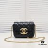 69305477f09edb6de4c4f118 Mini Chanel 23P Large Hardware Logo Bag