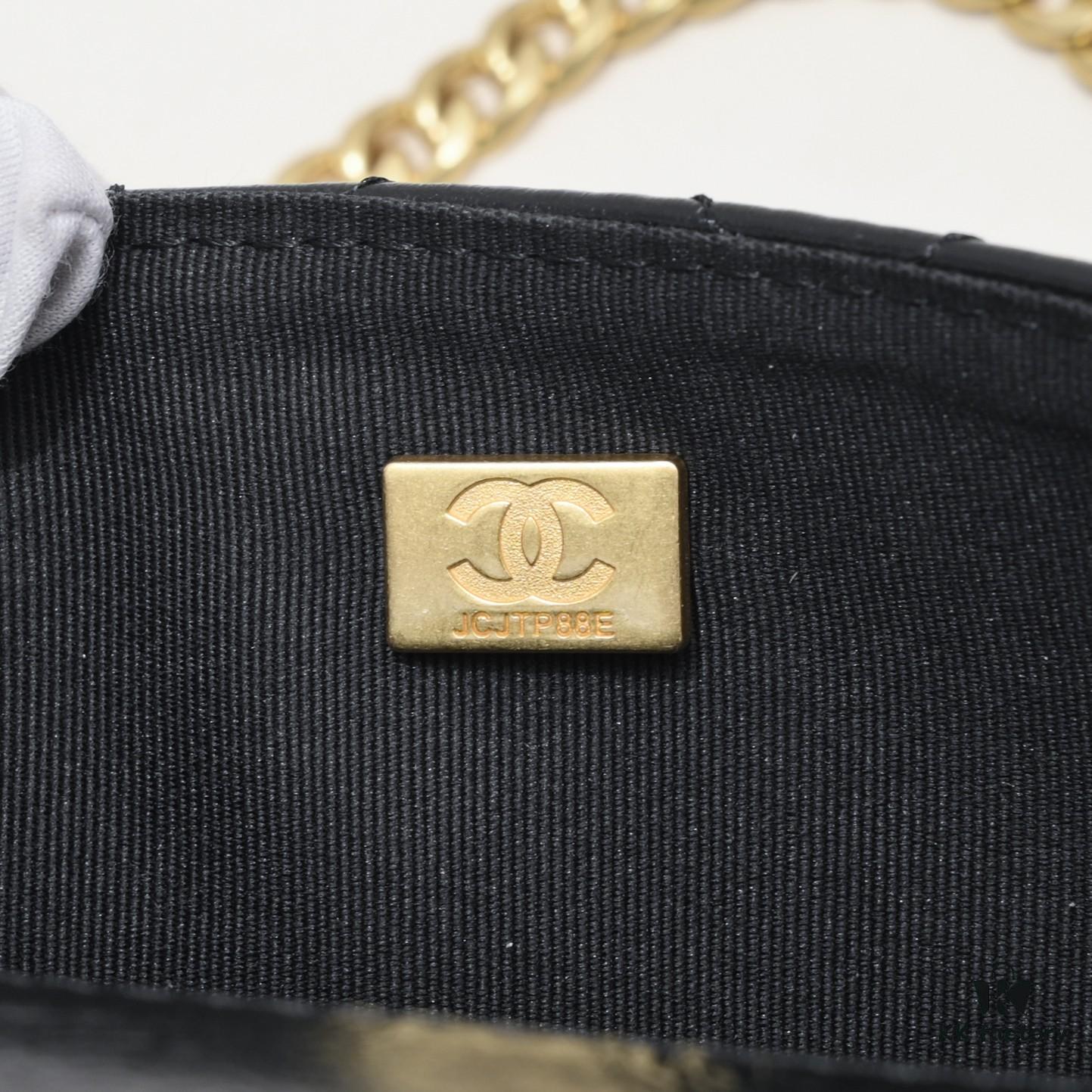 69305480f09edb6de4c4f123 Mini Chanel 23P Large Hardware Logo Bag