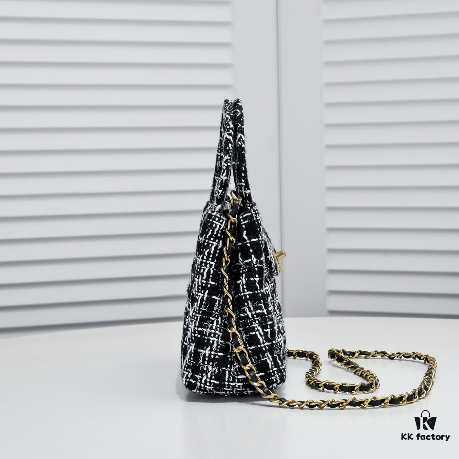 6930548bf09edb6de4c4f12c Chanel New Arrival 6170 - Beauty Inspired by the Iconic Camellia Flower